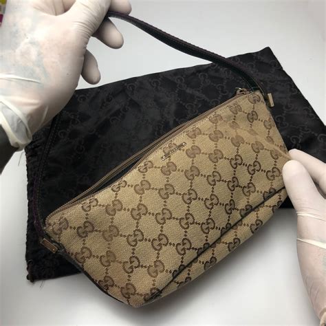 pochette gucci usata|gucci pouch bag women's.